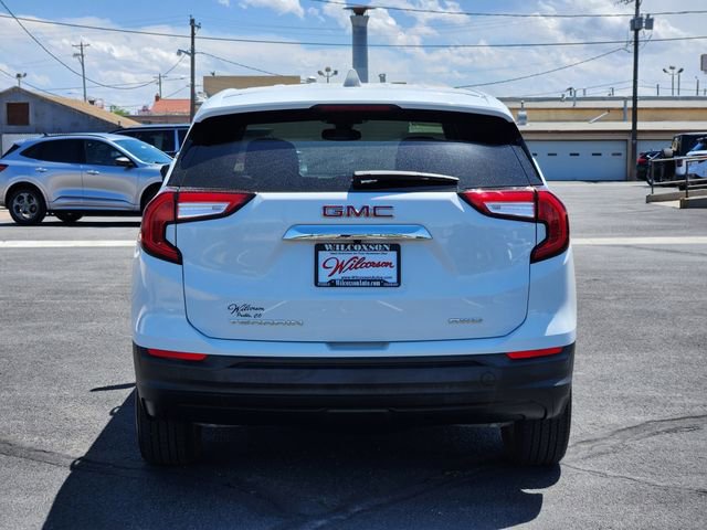 Used 2024 GMC Terrain SLE AWD/4WD image 4