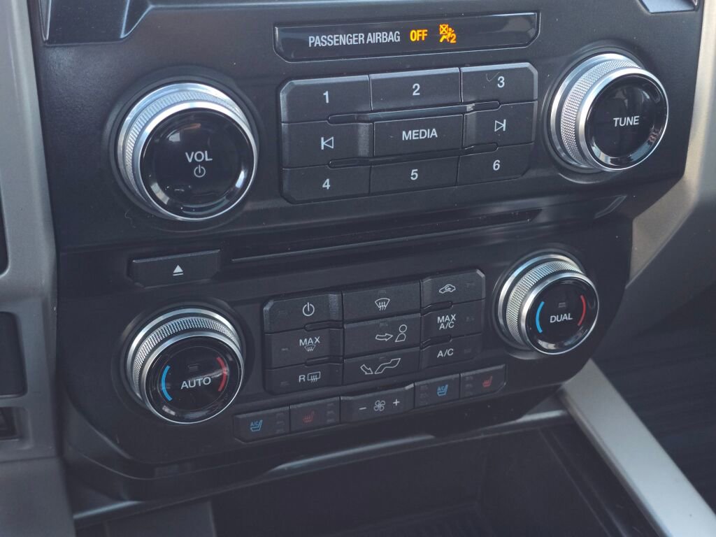 Used 2017 Ford F150 Lariat w/ Equipment Group 502A Luxury image 37