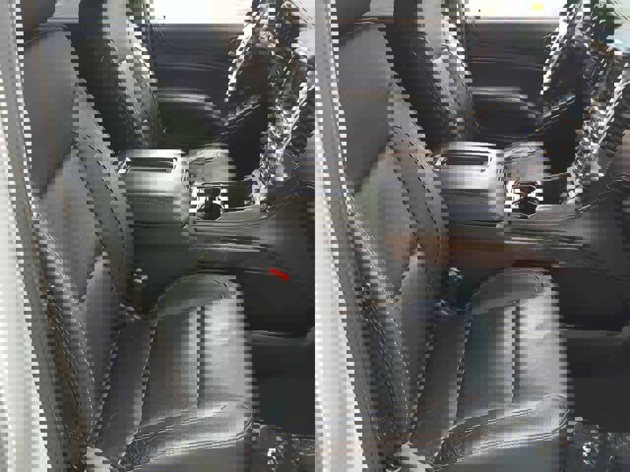 Used 2019 Chevrolet Suburban LT image 21