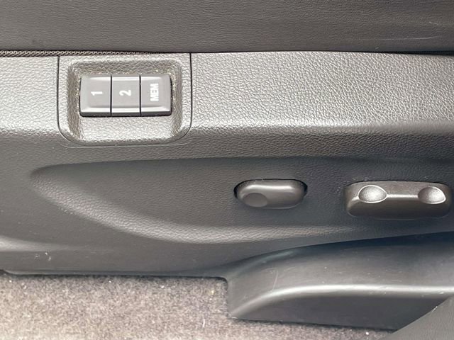 Used 2014 Buick Encore Premium AWD/4WD image 16