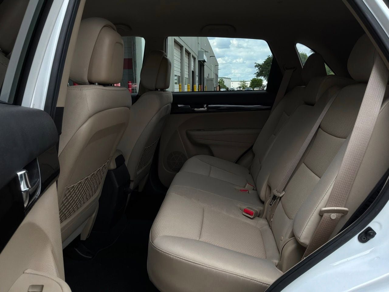 Used 2013 Kia Sorento LX w/ Convenience Pkg FWD image 10