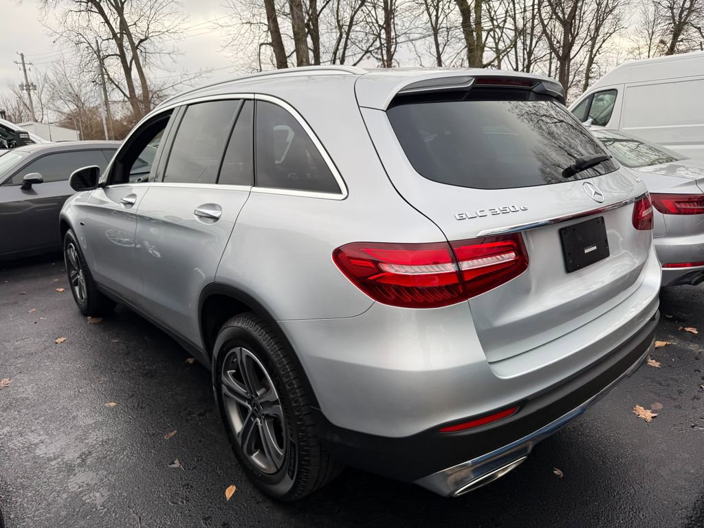 Used 2019 Mercedes-Benz GLC 350e 4MATIC image 4