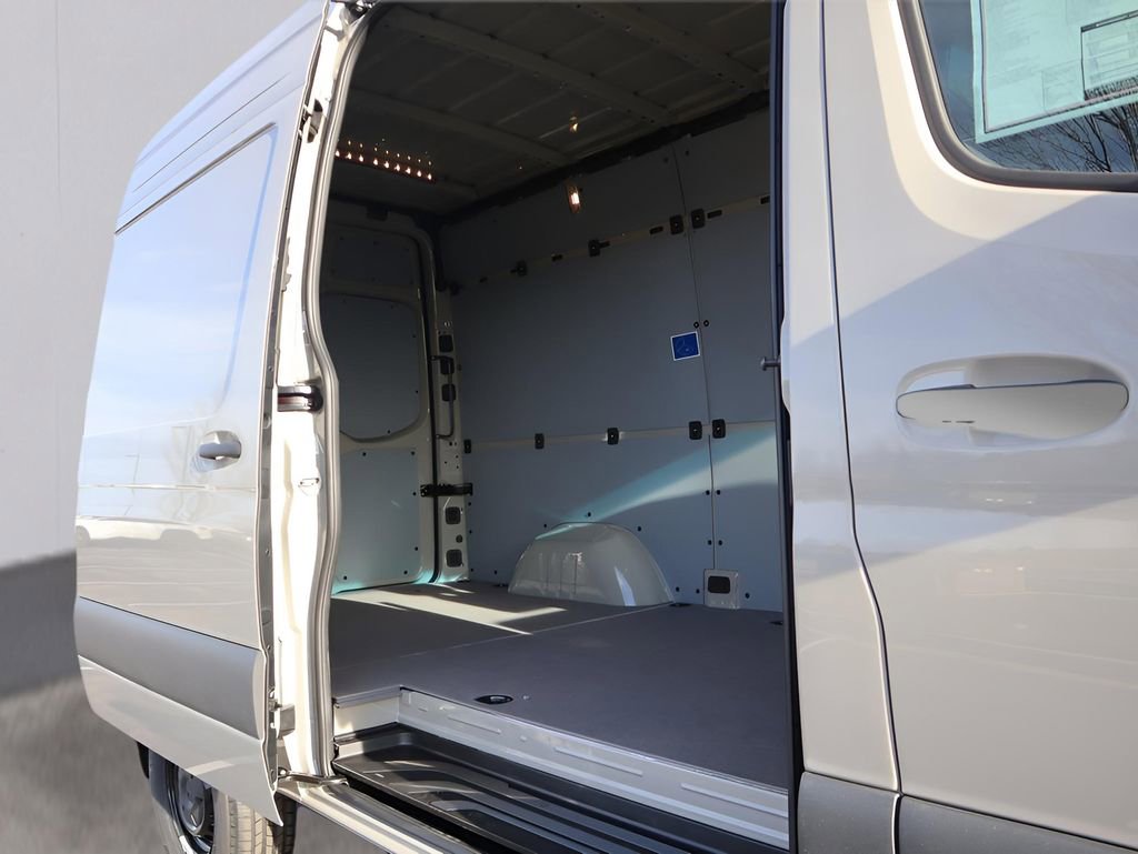New 2026 Mercedes-Benz Sprinter 144 Cargo image 8