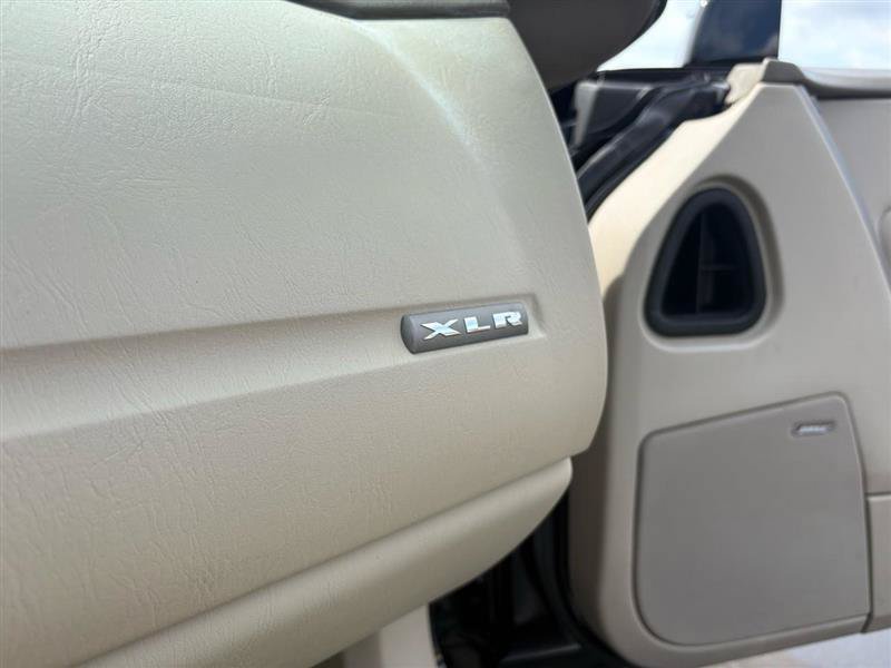 Used 2005 Cadillac XLR RWD image 30