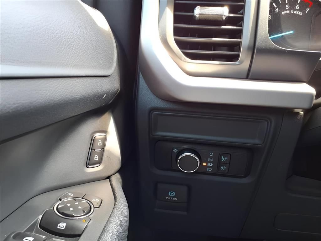 New 2024 Ford Expedition XL image 17