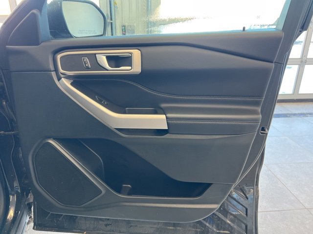 Used 2024 Ford Explorer XLT w/ Class IV Trailer Tow Package image 6