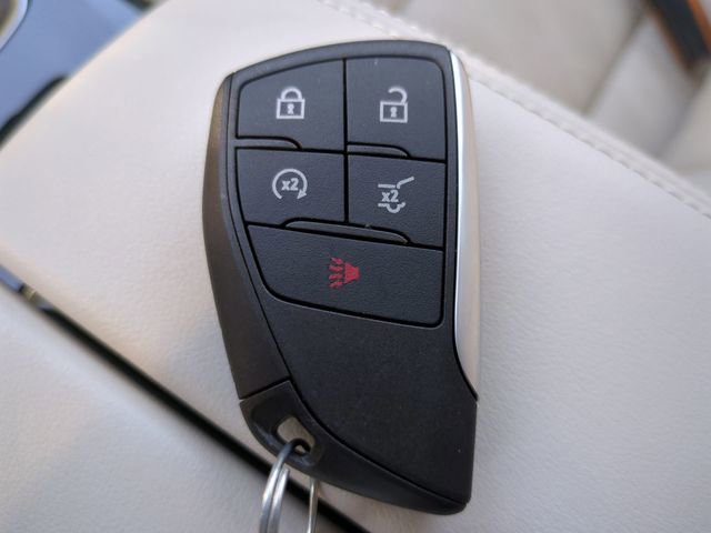 Used 2021 Buick Envision Avenir w/ Technology Package II image 14