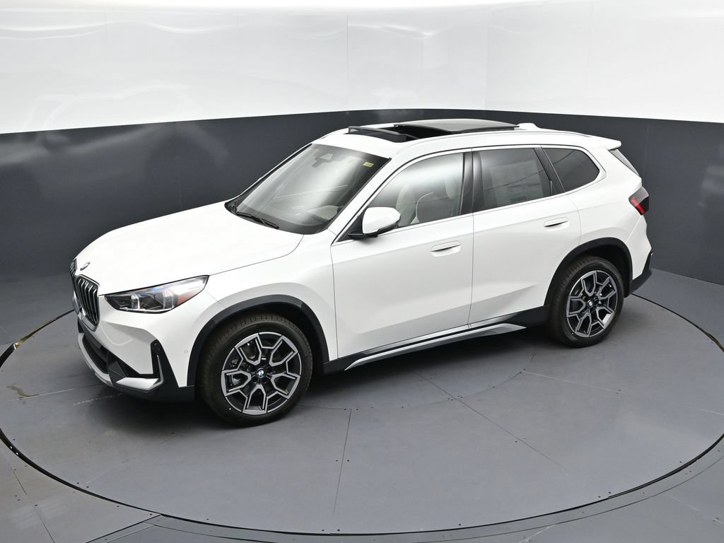 New 2026 BMW X1 xDrive28i w/ Technology Package AWD/4WD image 31