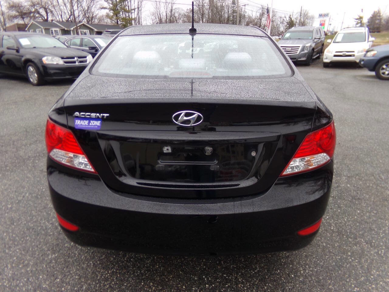 Used 2012 Hyundai Accent GLS image 6