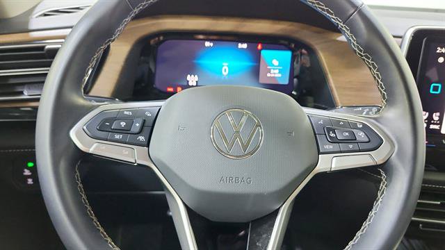 Used 2025 Volkswagen Atlas SE FWD image 15