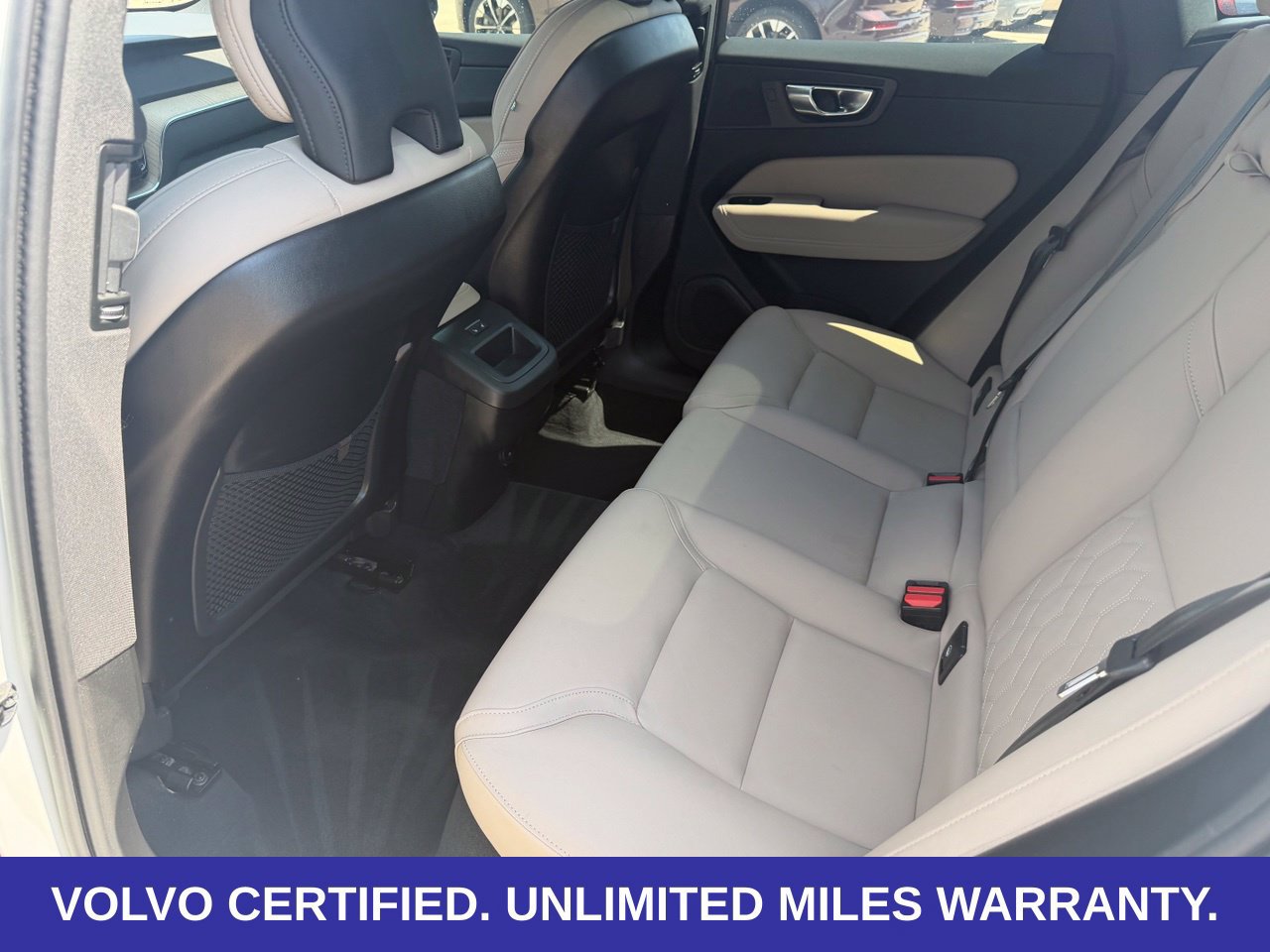 Certified 2026 Volvo XC60 B5 Plus AWD/4WD image 31