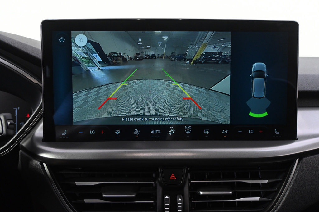 Used 2025 Ford Escape SE FWD image 30