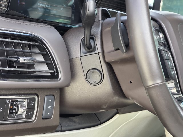 Used 2023 Lincoln Navigator Black Label AWD/4WD image 26