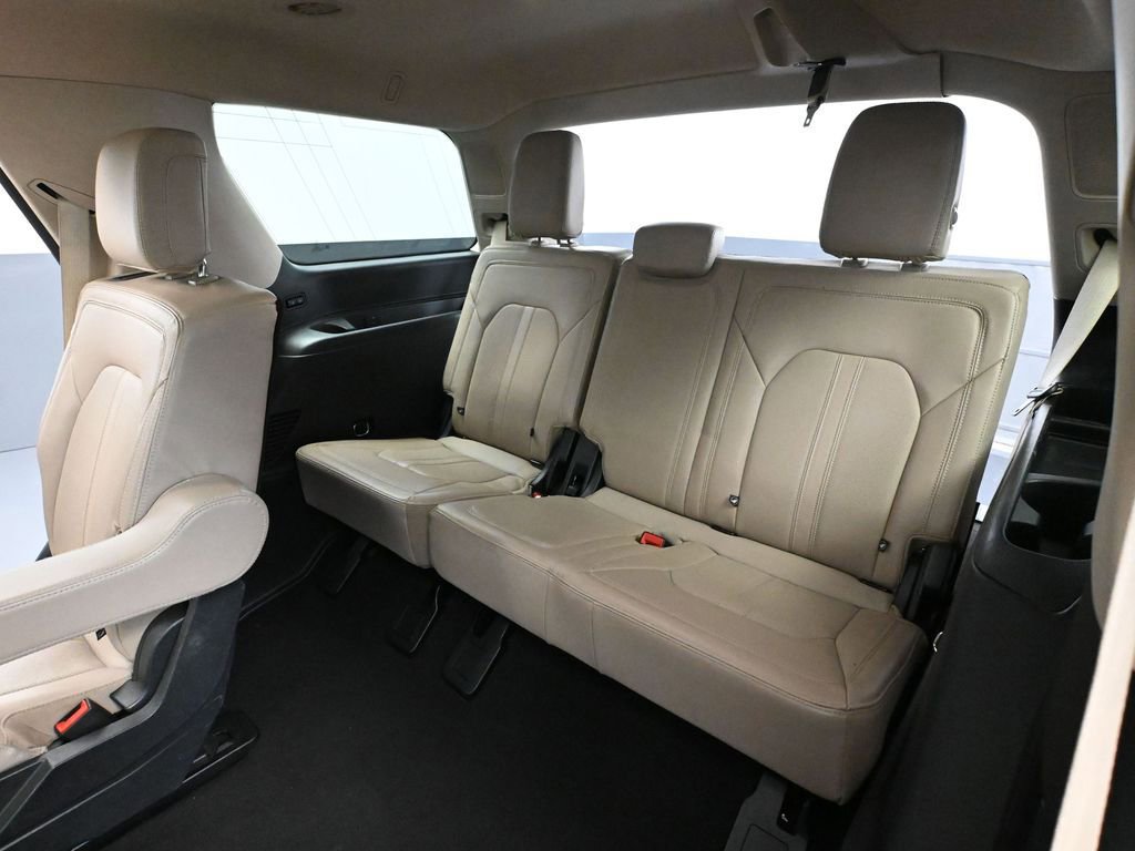 Used 2023 Ford Expedition Limited image 46