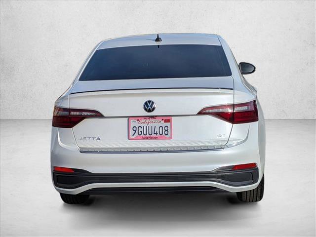 Used 2023 Volkswagen Jetta SE w/ Panoramic Sunroof Package FWD image 7