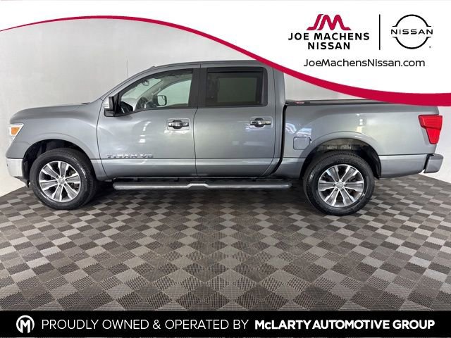 Used 2018 Nissan Titan SL image 8