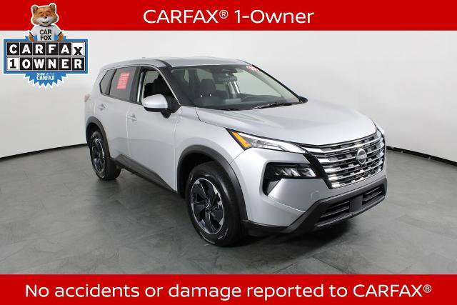 Certified 2025 Nissan Rogue SV image 5