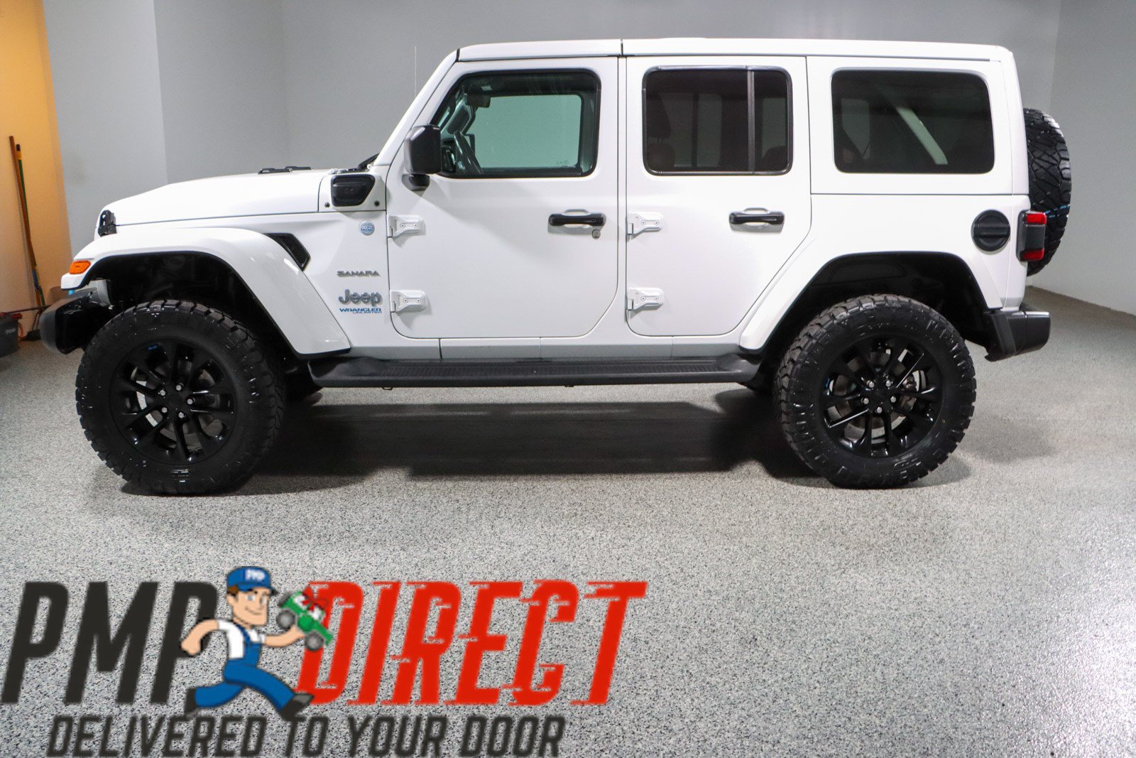 Used 2022 Jeep Wrangler Unlimited Sahara w/ Cold Weather Group AWD/4WD image 11