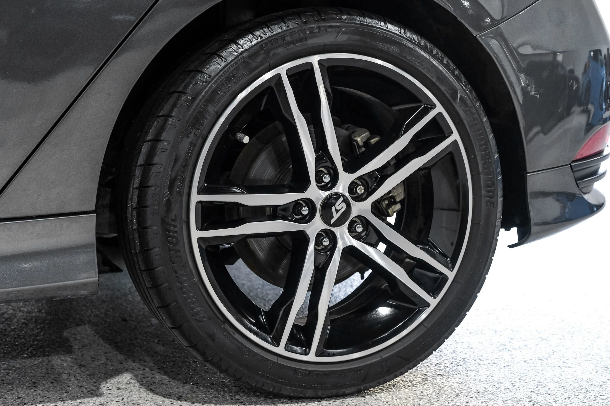 Used 2015 Ford Focus ST w/ Equipment Group 401A image 68