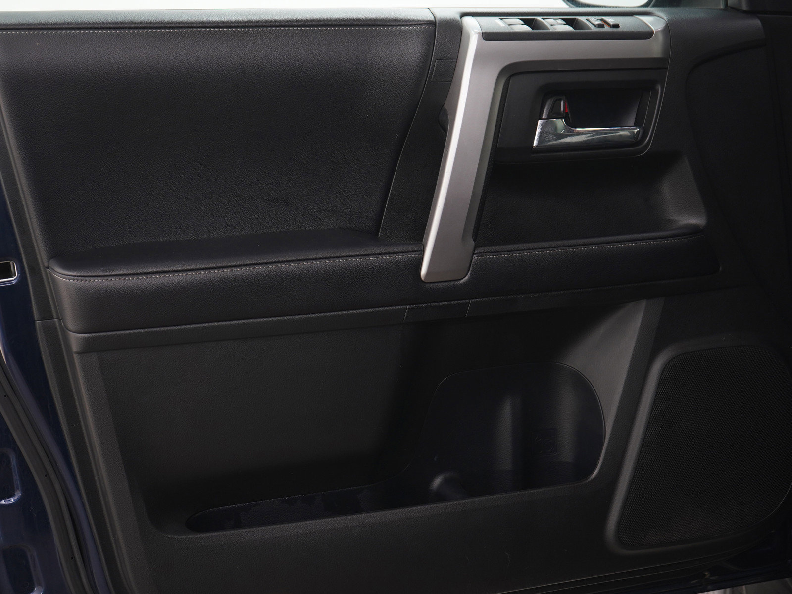 Used 2018 Toyota 4Runner SR5 Premium AWD/4WD image 19