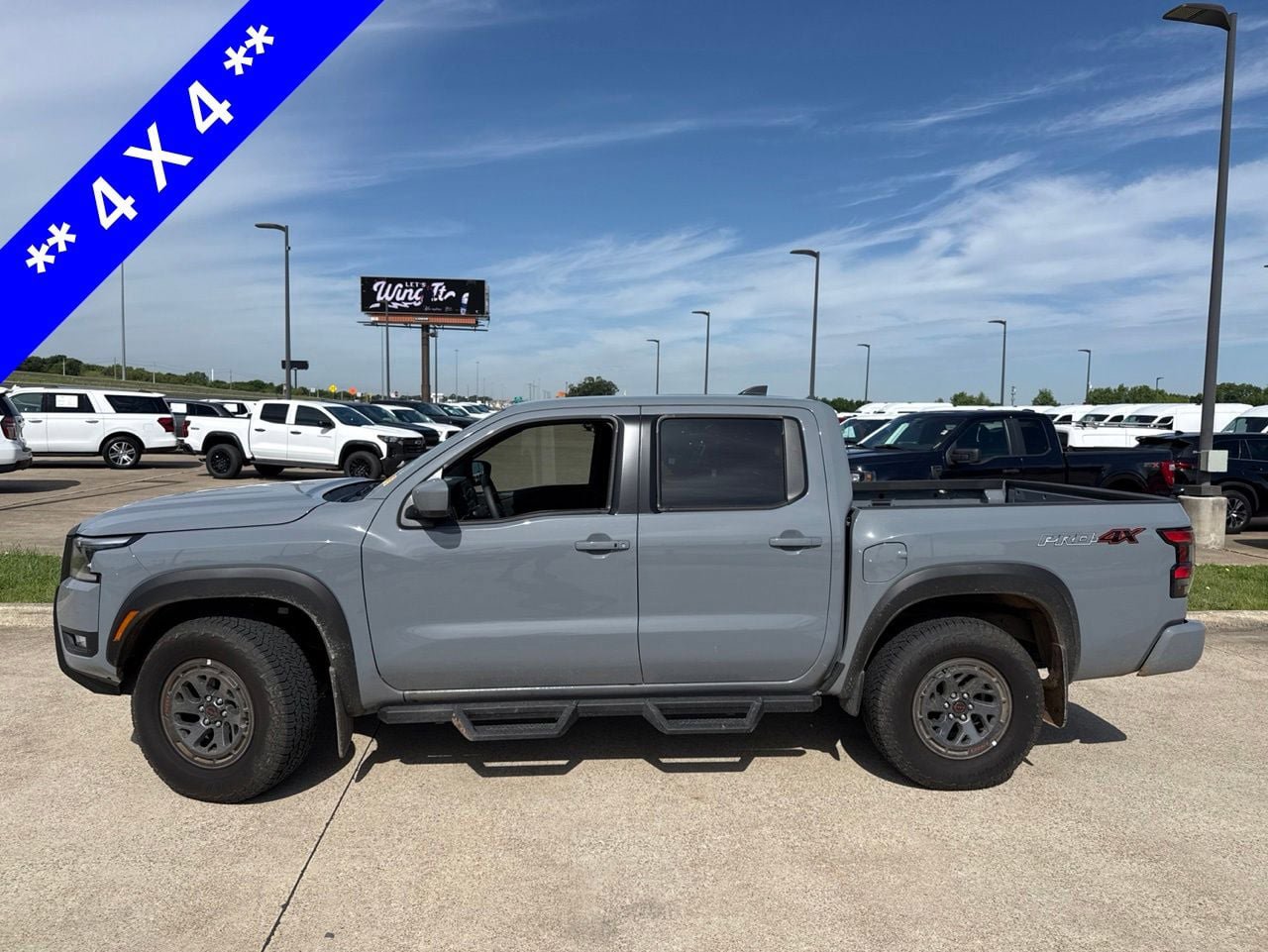 Used 2026 Nissan Frontier PRO-4X w/ Tow Package AWD/4WD image 3