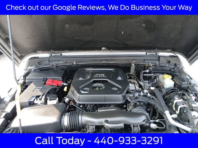 Used 2018 Jeep Wrangler Unlimited Sahara AWD/4WD image 17