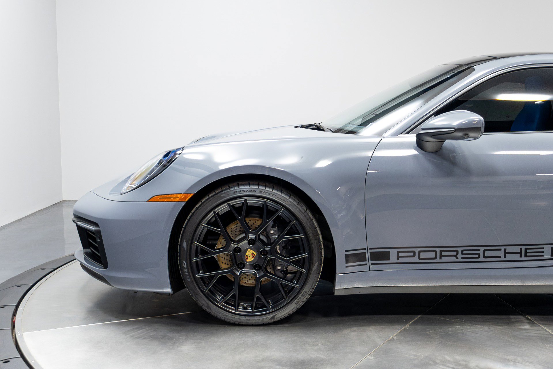 Used 2024 Porsche 911 Carrera image 42