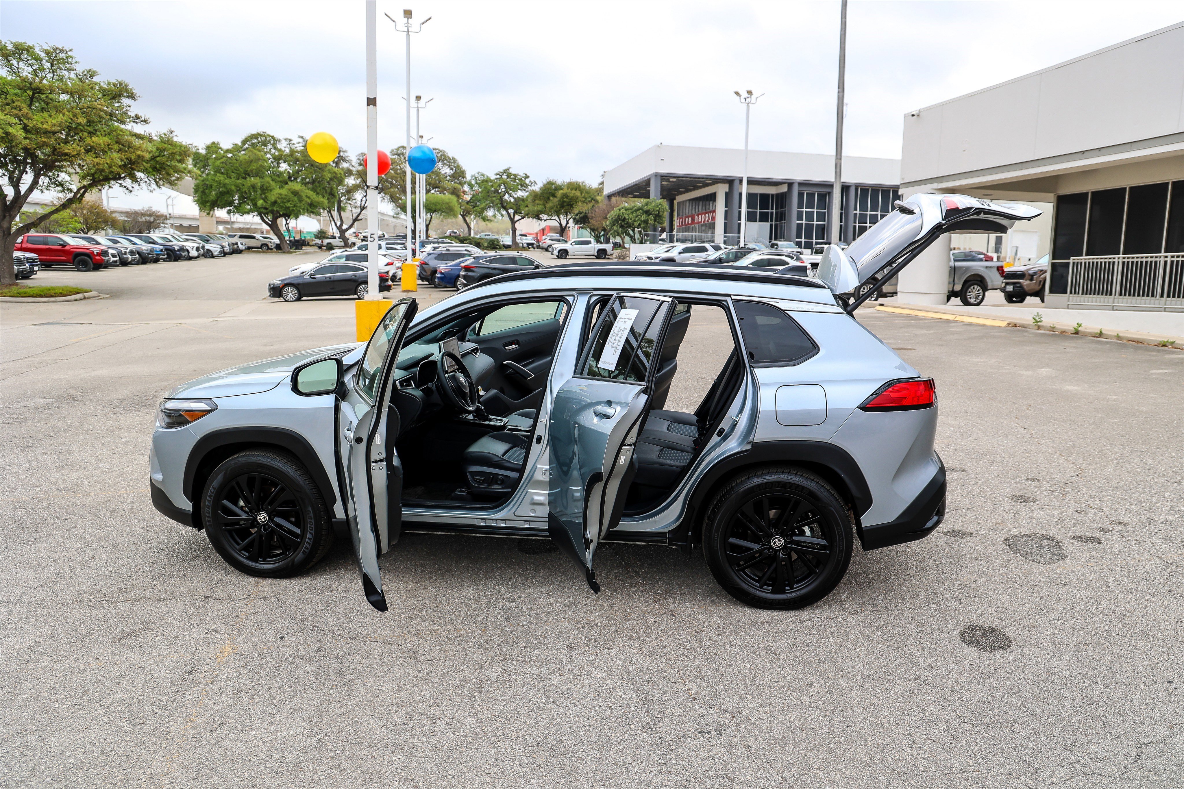 Used 2026 Toyota Corolla Cross XSE w/ Convenience Package image 11