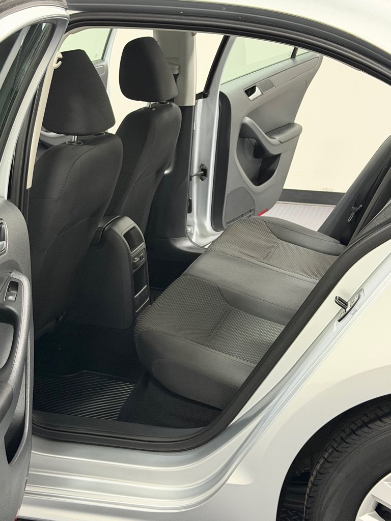 Used 2014 Volkswagen Jetta S FWD image 9
