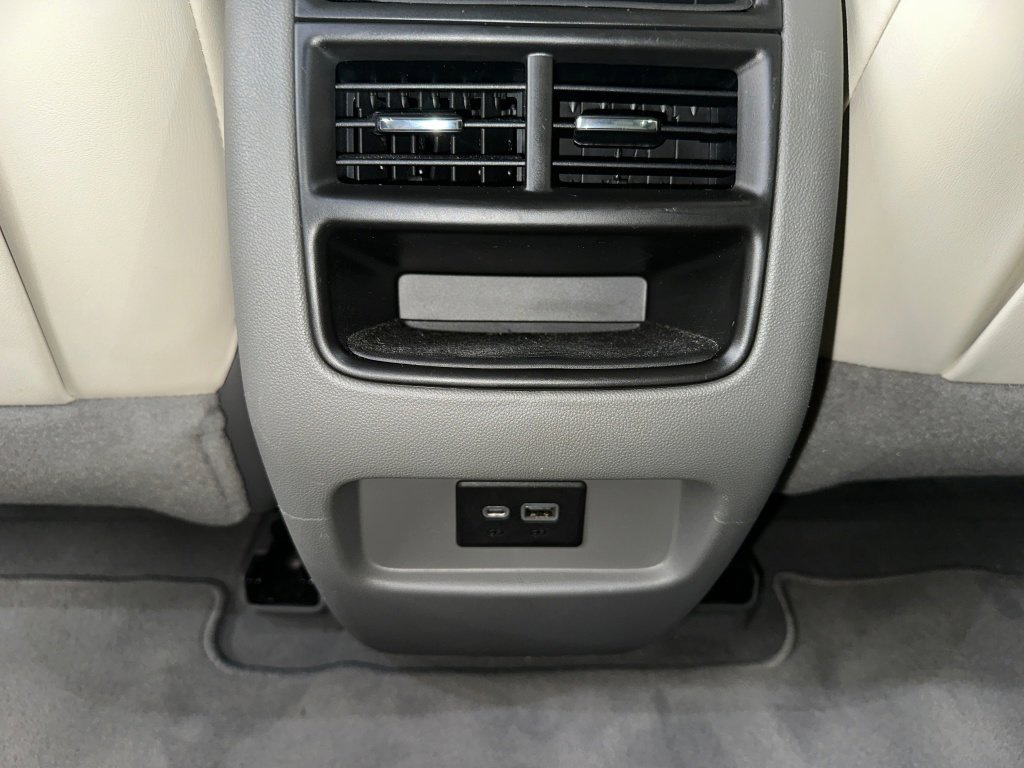 Certified 2023 Cadillac XT5 Premium Luxury image 28