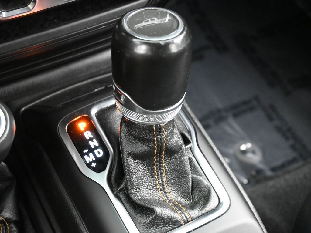 Used 2022 Jeep Gladiator Overland image 24