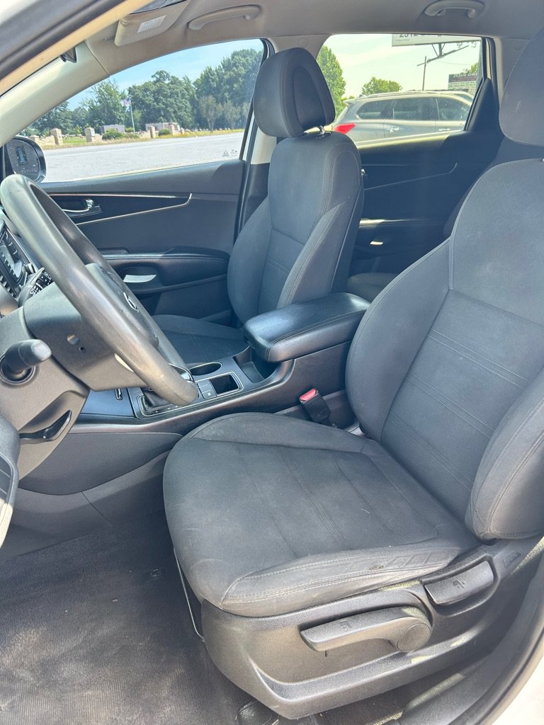 Used 2017 Kia Sorento LX FWD image 7