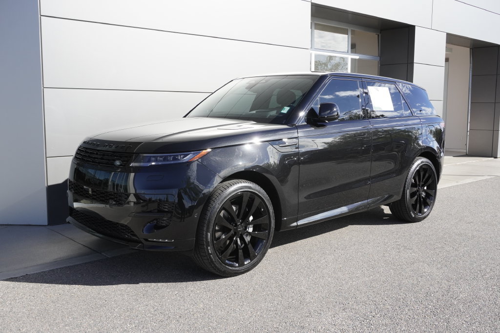 Used 2026 Land Rover Range Rover Sport Dynamic SE AWD/4WD image 3