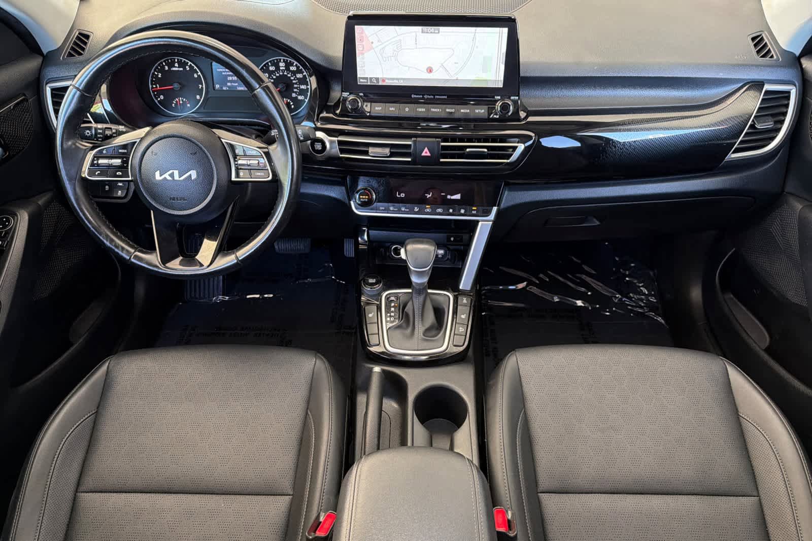 Used 2023 Kia Seltos EX AWD/4WD image 3