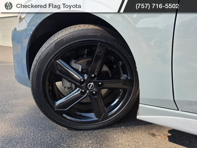 Used 2024 Nissan Sentra SR FWD image 9