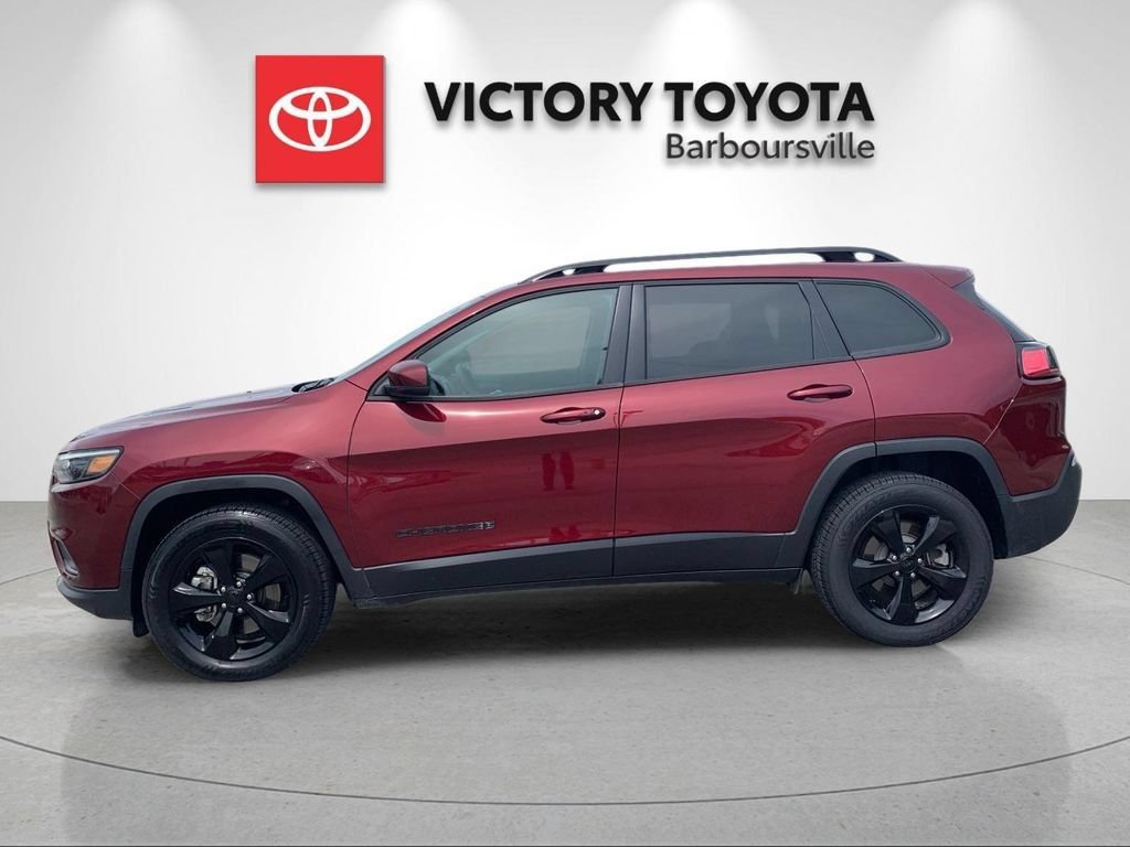 Used 2019 Jeep Cherokee Latitude Plus AWD/4WD image 2