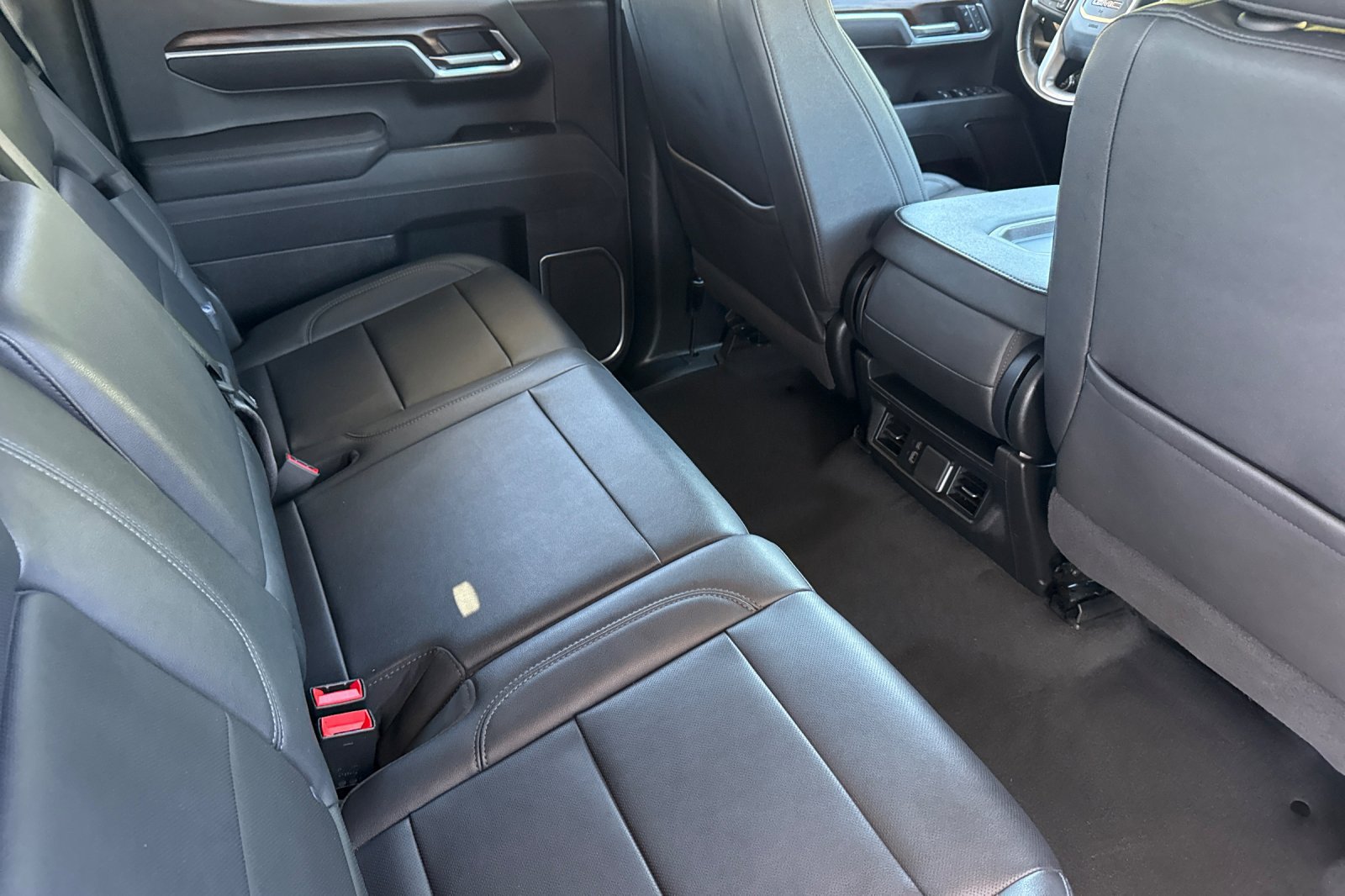 Used 2025 GMC Sierra 1500 SLT RWD image 22