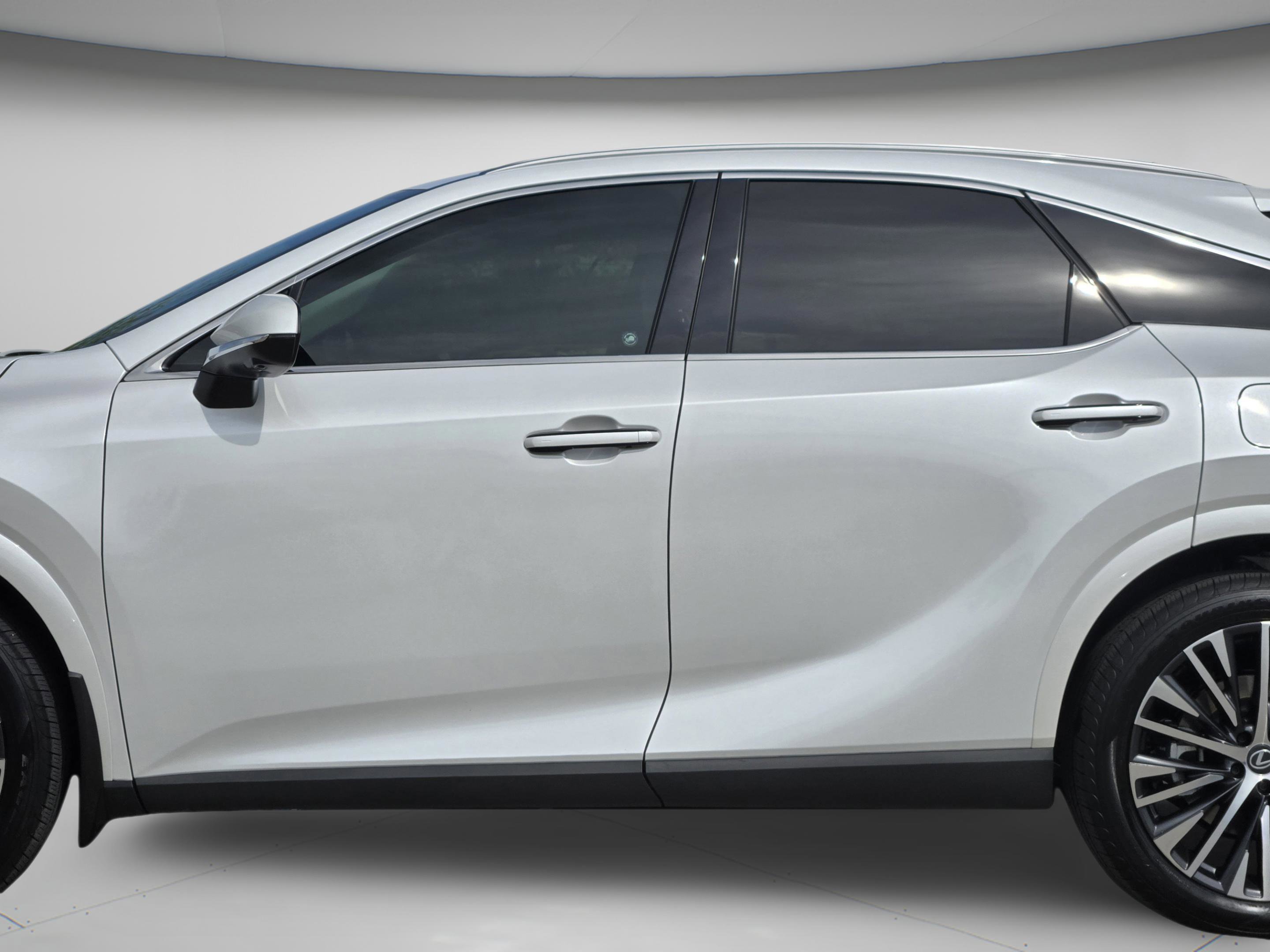 Used 2026 Lexus RX 350 w/ Convenience Package image 29