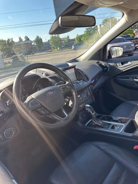 Used 2019 Ford Escape Titanium FWD image 22