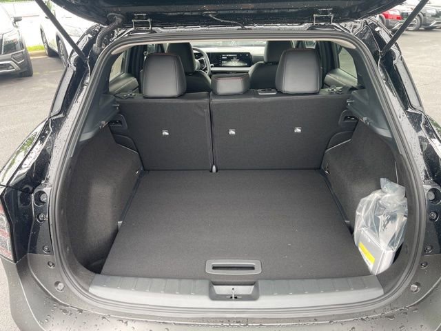 New 2025 Nissan Kicks SR image 11