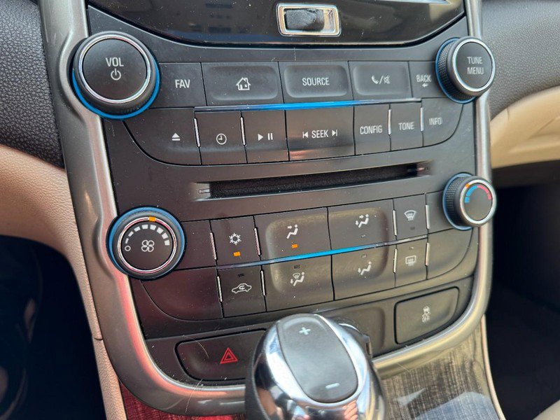 Used 2015 Chevrolet Malibu LT w/ Power Convenience Package image 19