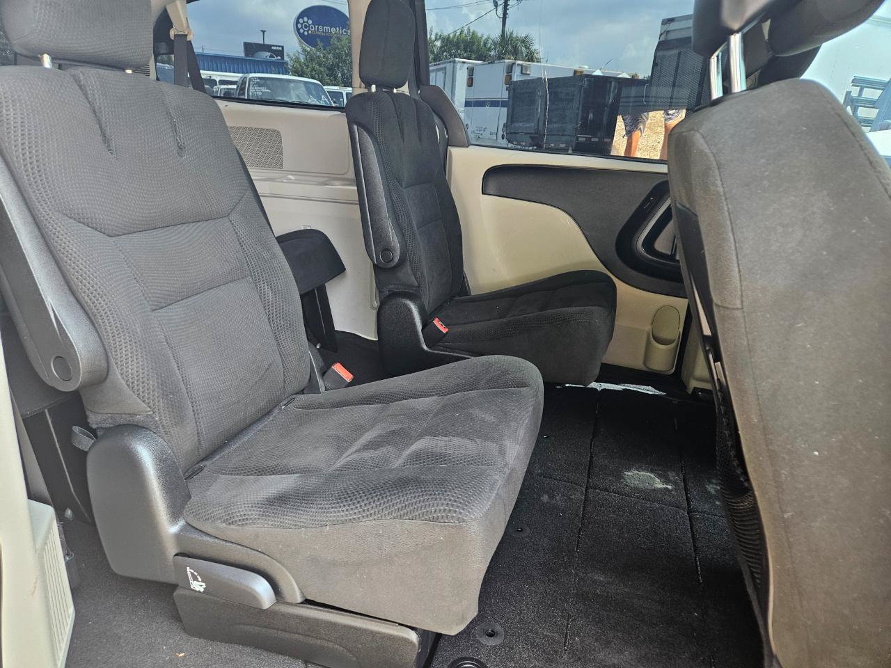 Used 2016 Dodge Grand Caravan SE w/ Quick Order Package 29E SE FWD image 14