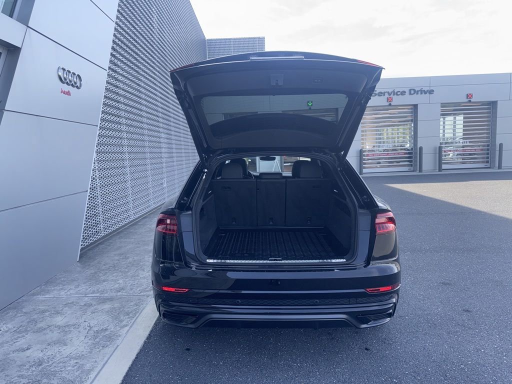 Used 2023 Audi Q8 Prestige w/ Prestige Package AWD/4WD image 45