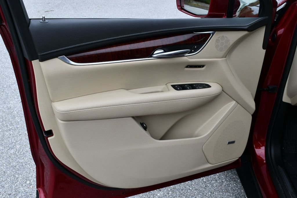 Used 2019 Cadillac XT5 Luxury FWD image 35