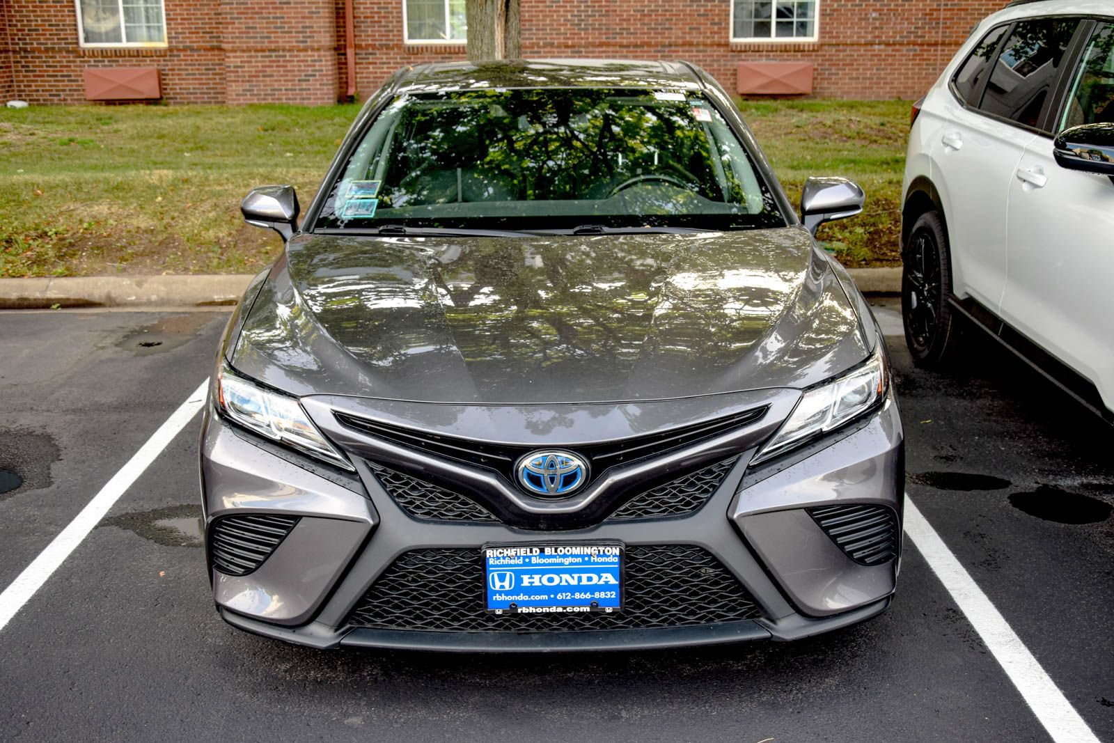 Used 2019 Toyota Camry SE w/ Audio Package FWD image 14