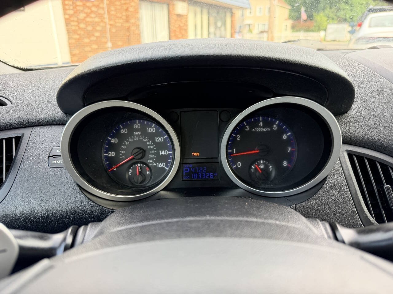 Used 2010 Hyundai Genesis 2.0T RWD image 5