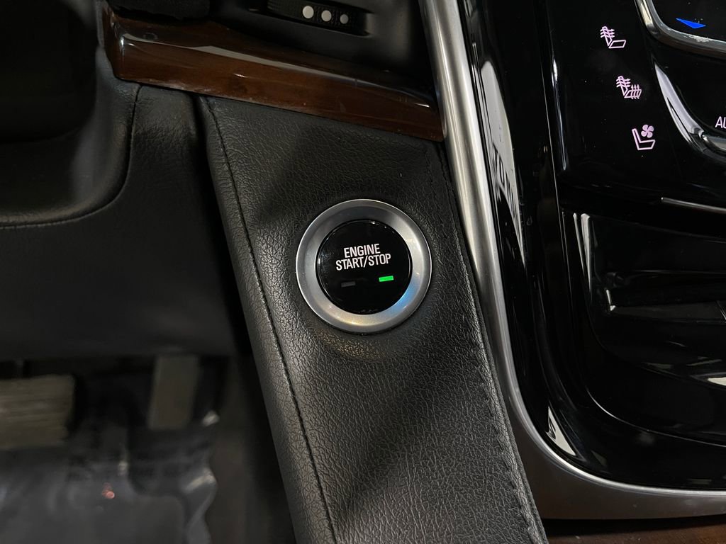 Used 2018 Cadillac Escalade ESV Luxury image 23