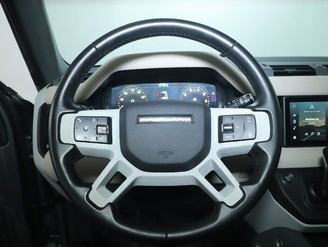 Used 2023 Land Rover Defender 110 SE image 20