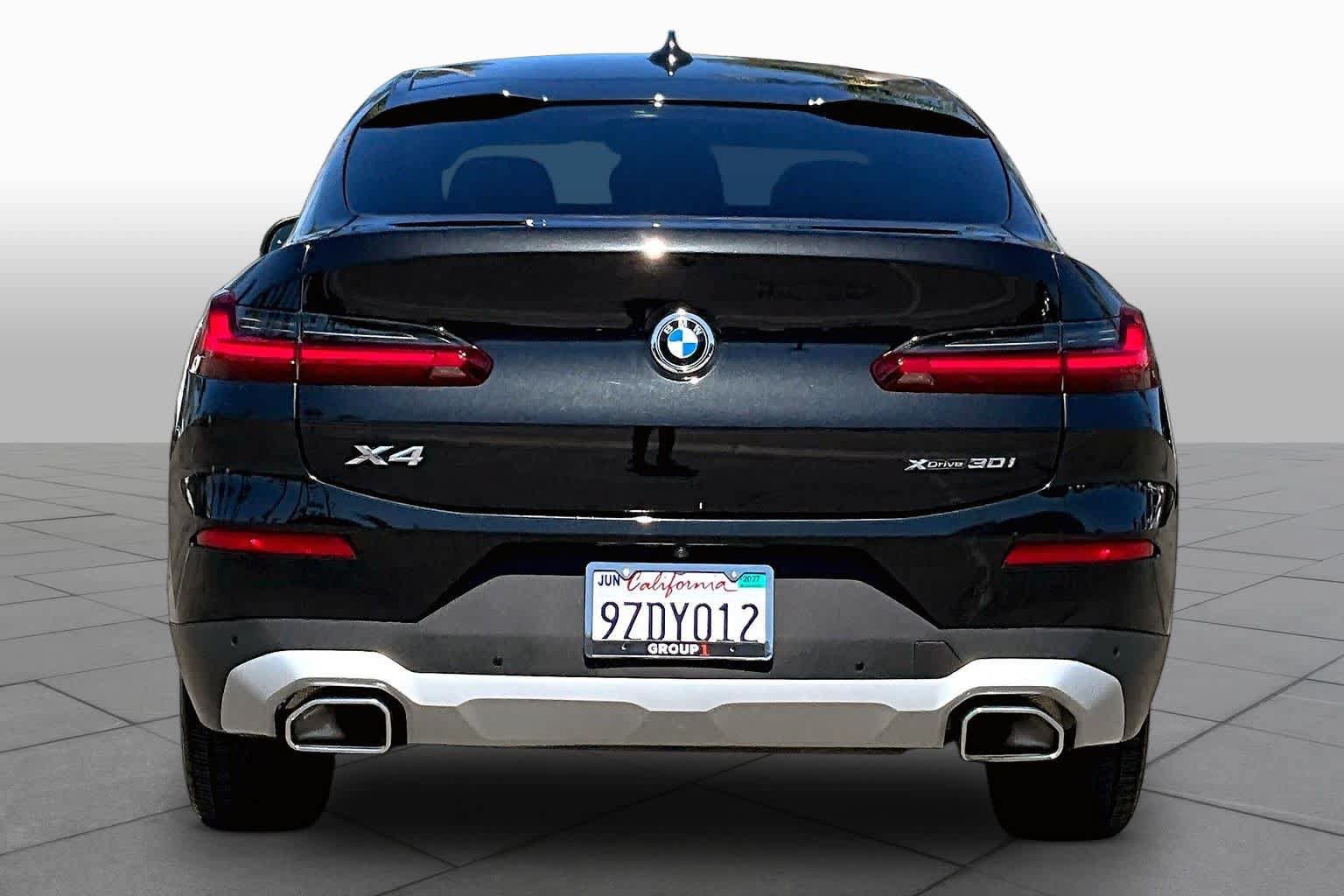 Used 2024 BMW X4 xDrive30i w/ Premium Package AWD/4WD image 4