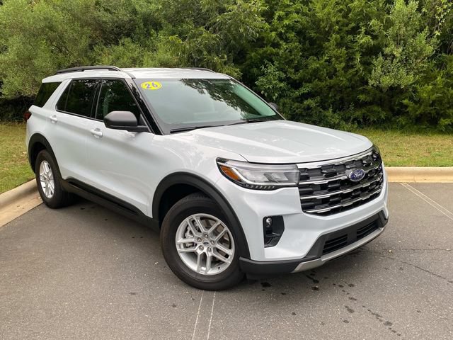 Used 2026 Ford Explorer Active w/ Active Comfort Package